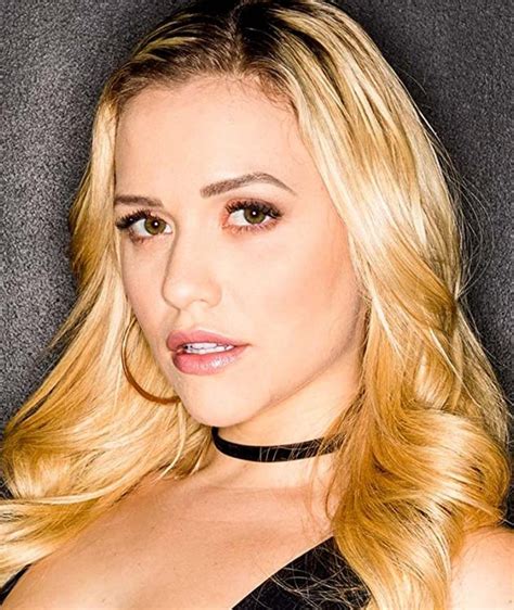 mia molkova|Mia Malkova : r/MiaMalkova